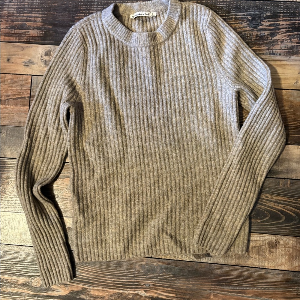 Abercrombie & Fitch Crewneck Sweater